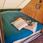 Kampeerbeleving Dijksehoeve Кемпинг *