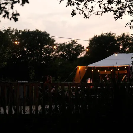 Kampeerbeleving Dijksehoeve אתר קמפינג Nistelrode