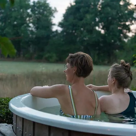 Kampeerbeleving Dijksehoeve 营地